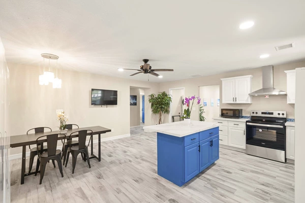 Coliving in Acres Home - Nw Houston, Houston