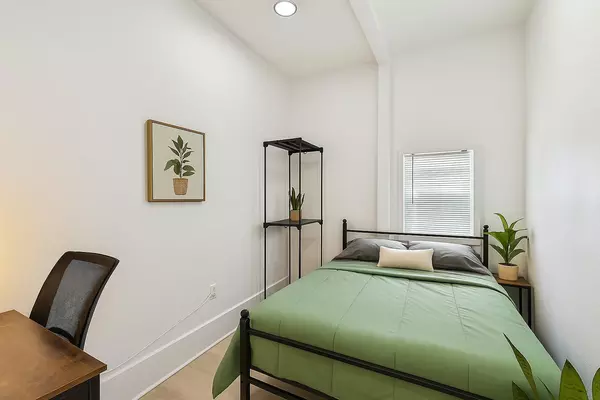 Coliving in Kenwood - Clearwater-St. Petersburg, Tampa