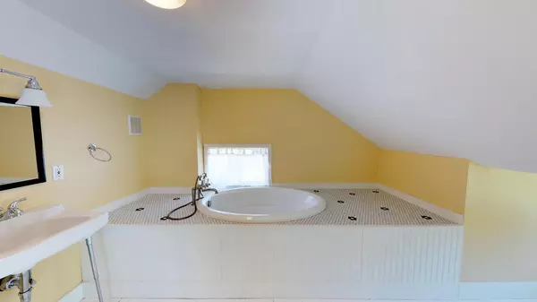 Coliving in Irvington PDX - NE Portland, Portland