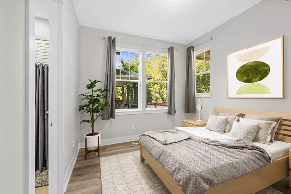 Coliving in Hillsboro - Outer Portland, Portland