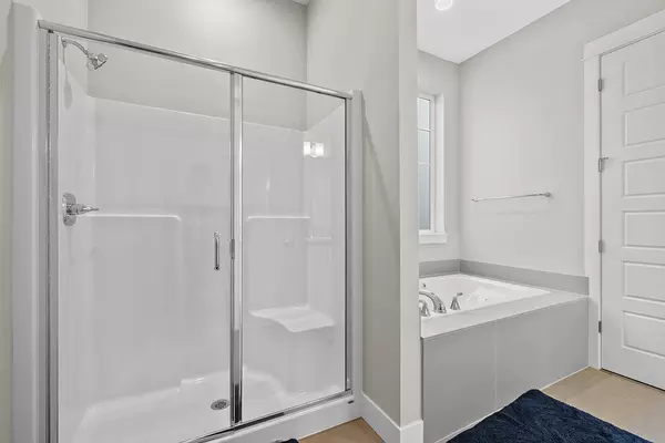 Coliving in Hillsboro - Outer Portland, Portland