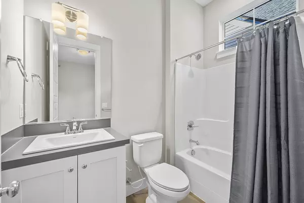 Coliving in Hillsboro - Outer Portland, Portland