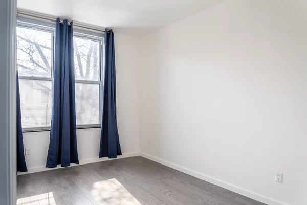 Coliving in Ditmas / Steinway - Queens, New York