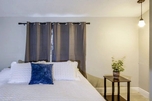 Coliving in Town 'n' Country - West Tampa, Tampa