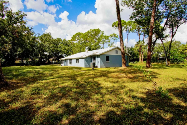 Coliving in Town 'n' Country - West Tampa, Tampa