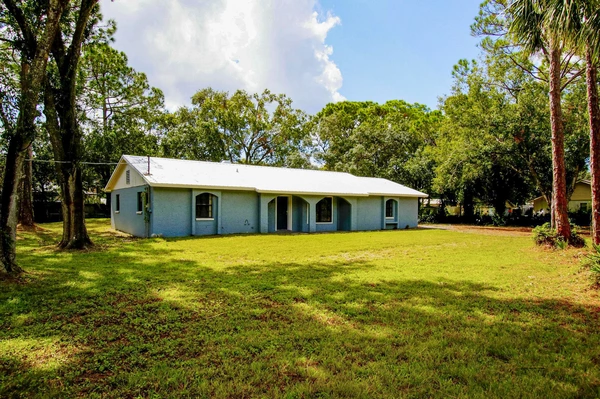 Coliving in Town 'n' Country - West Tampa, Tampa