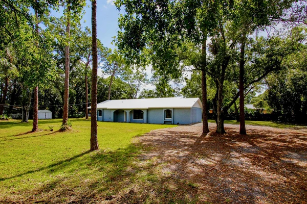 Coliving in Town 'n' Country - West Tampa, Tampa