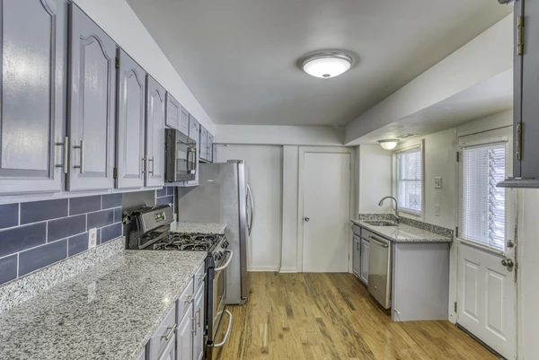 Coliving in Fells Point - Baltimore Metro Area, Washington DC