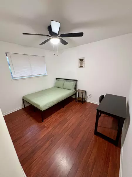 Coliving in Acres Home - Nw Houston, Houston