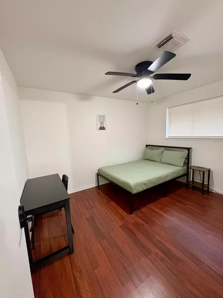 Coliving in Acres Home - Nw Houston, Houston