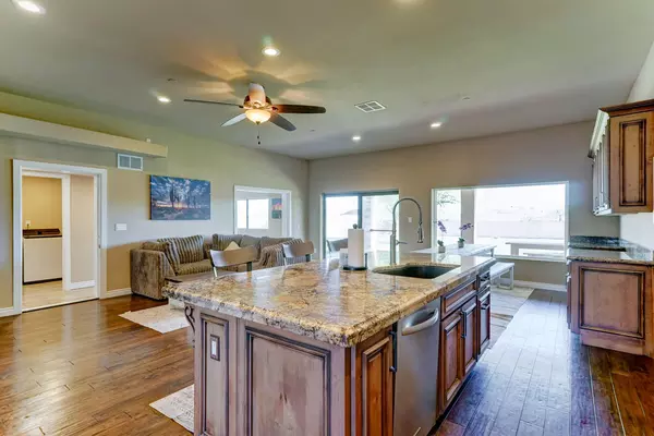 Coliving in Central Scottsdale - NE Valley, Phoenix