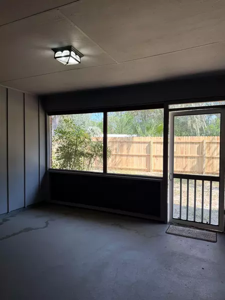 Coliving in Cedar Hills - Westside, Jacksonville