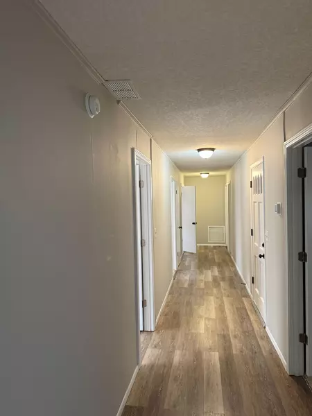 Coliving in Cedar Hills - Westside, Jacksonville