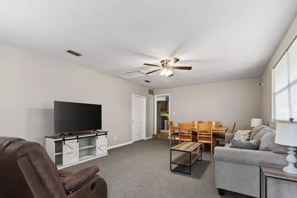 Coliving in Cedar Hills - Westside, Jacksonville