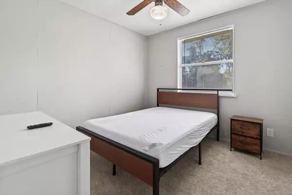 Coliving in Cedar Hills - Westside, Jacksonville