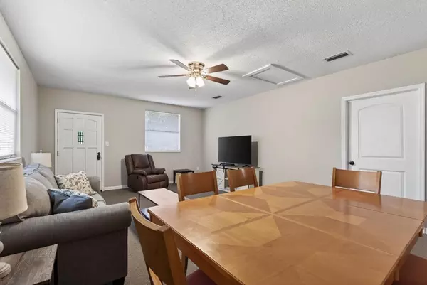 Coliving in Cedar Hills - Westside, Jacksonville