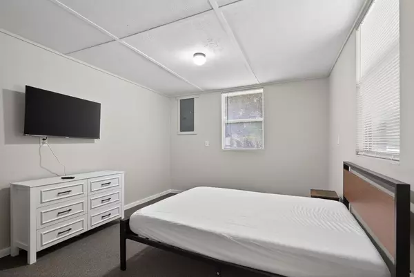 Coliving in Cedar Hills - Westside, Jacksonville