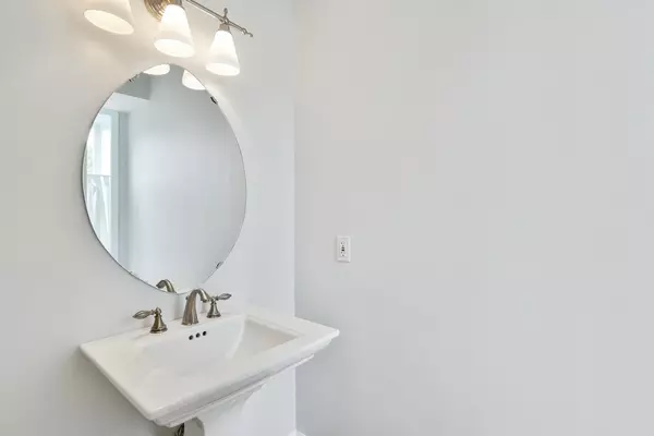 4 bedrooms apartment for rent in Eckington - NE DC, Washington DC