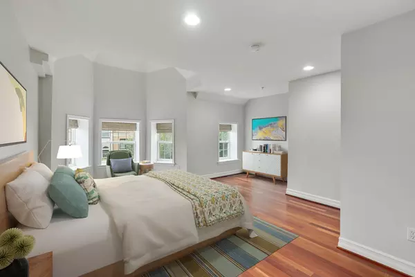 4 bedrooms apartment for rent in Eckington - NE DC, Washington DC