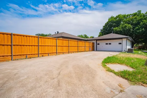 5 bedrooms apartment for rent in Northwood Hills - Ne Dallas, Dallas