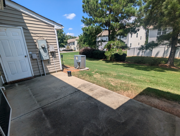 Coliving in University City South - North Charlotte, Charlotte