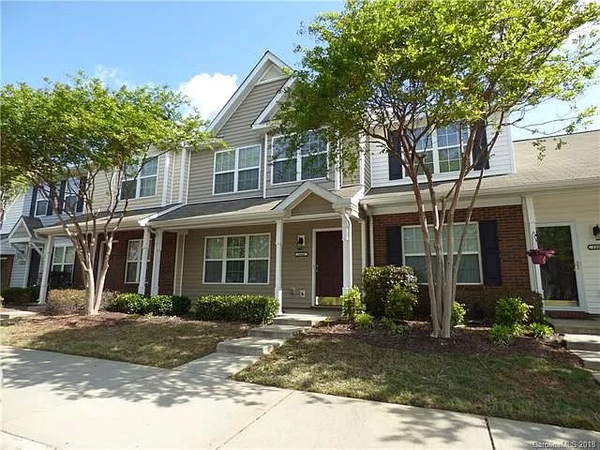 Coliving in University City South - North Charlotte, Charlotte