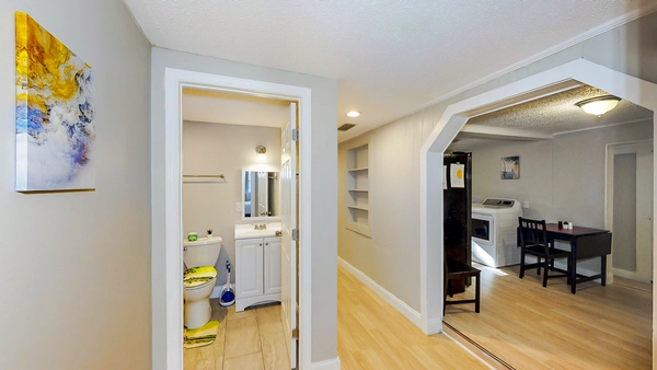 Coliving in Live Oaks Square - East Tampa, Tampa