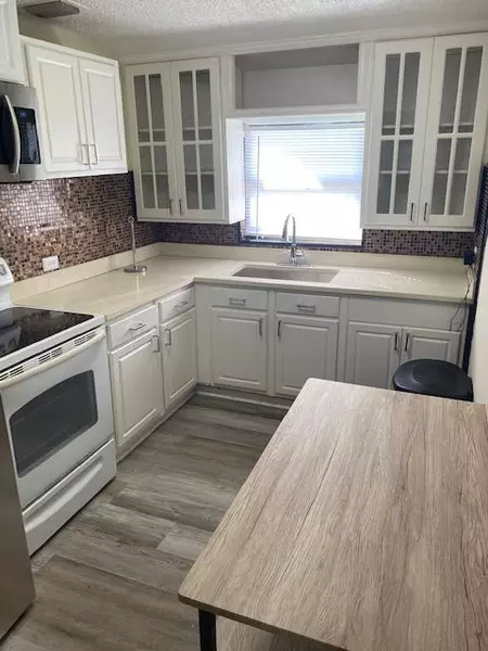 Coliving in Macfarlane Park - West Tampa, Tampa