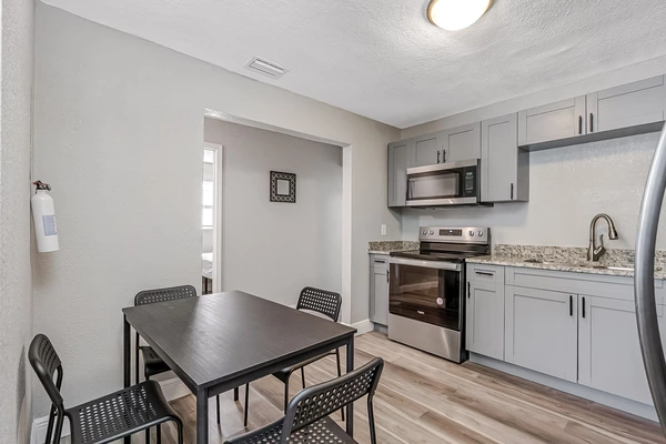 Coliving in Sulphur Springs - North Tampa, Tampa