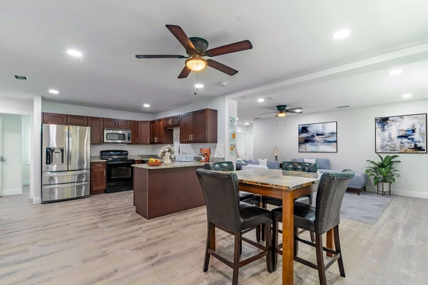 Coliving in Sulphur Springs - North Tampa, Tampa