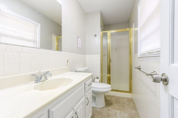 Coliving in Raytown - Outer KCMO, Kansas City