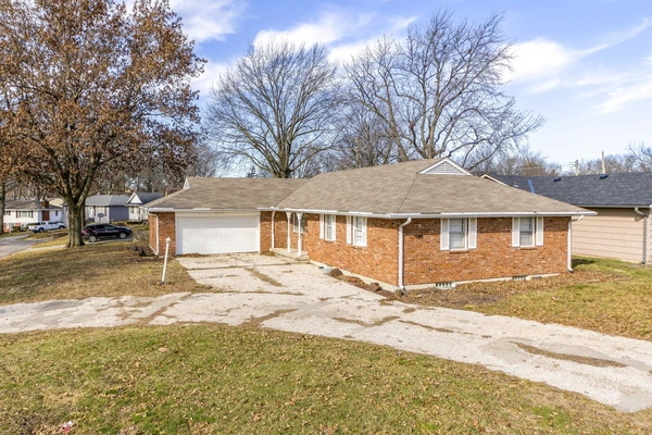 Coliving in Raytown - Outer KCMO, Kansas City