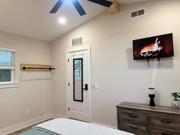 Coliving in Windy Hill - Southside, Jacksonville
