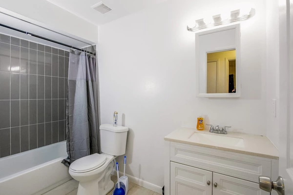 Coliving in University Square - North Tampa, Tampa