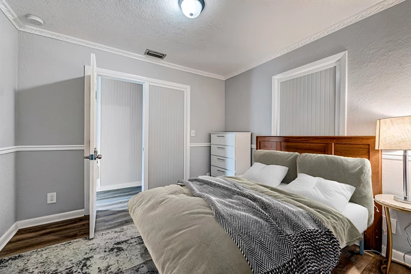 Coliving in Cedar Hills - Westside, Jacksonville