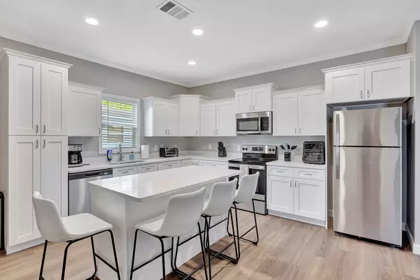 Coliving in Kenwood - Clearwater-St. Petersburg, Tampa