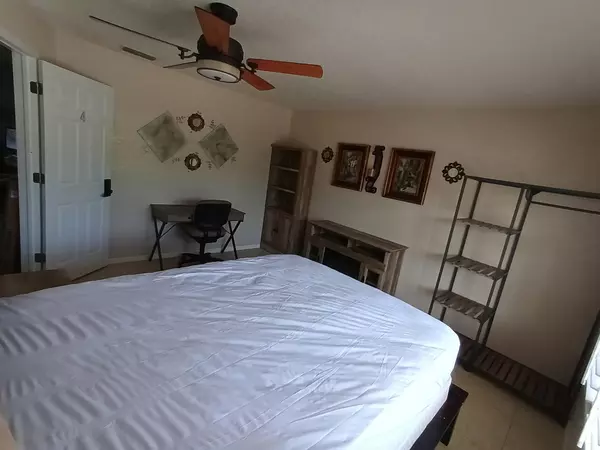 Coliving in Port Charlotte - North Port, Sarasota