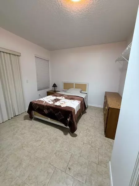 Coliving in Poinciana - South Orlando, Orlando