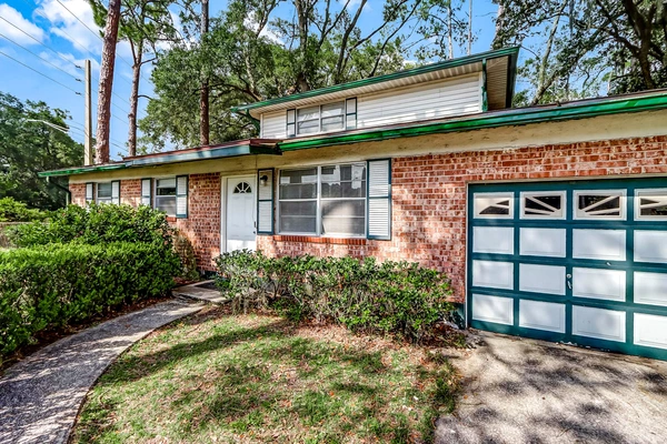 Coliving in Lake Forest - Northside, Jacksonville