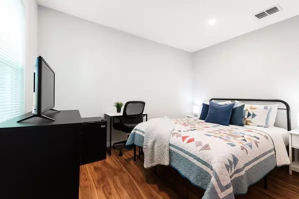 Coliving in College Park JAX - Northside, Jacksonville