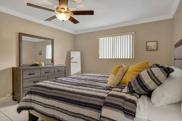 Coliving in Oakland Park - Broward County, Miami