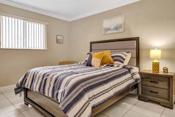 Coliving in Oakland Park - Broward County, Miami