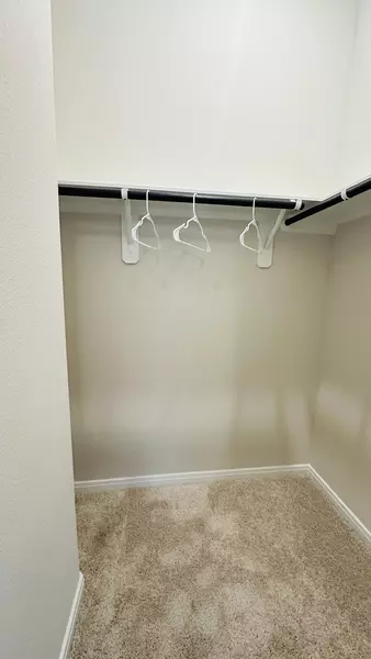 Coliving in The Woodlands - Nw Houston, Houston