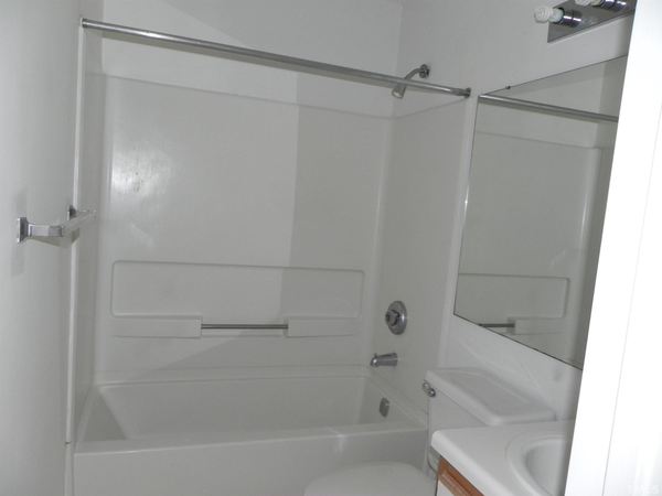 Coliving in Fairmont - Central Raleigh, Raleigh