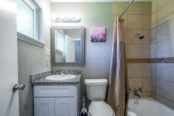 Coliving in Central Southwest - Sw Houston, Houston