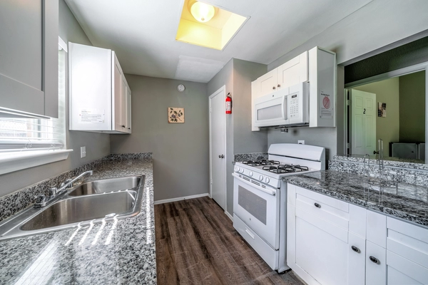 Coliving in Central Southwest - Sw Houston, Houston