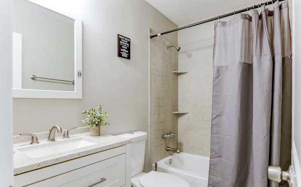 Coliving in Lowry Park North - North Tampa, Tampa