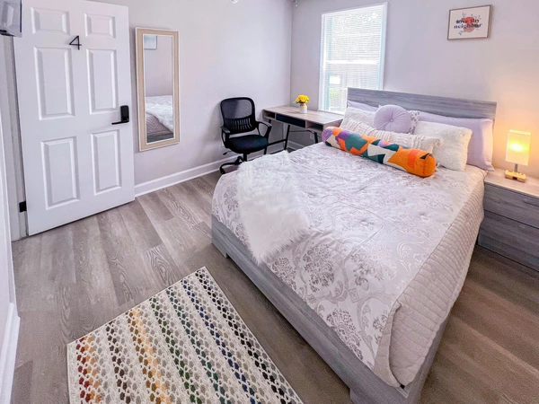 Coliving in College Park JAX - Northside, Jacksonville