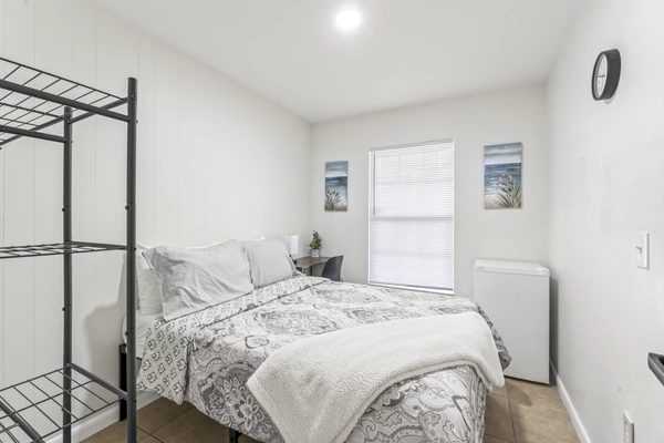 Coliving in Grant Park Tampa - East Tampa, Tampa