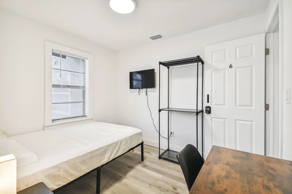 Coliving in Lealman - Clearwater-St. Petersburg, Tampa